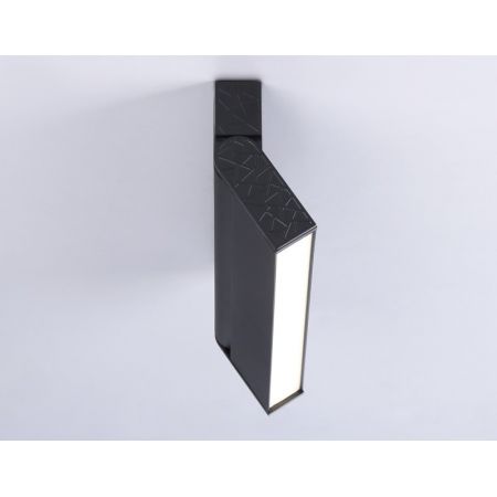 Накладной светильник Ambrella Light TA1821