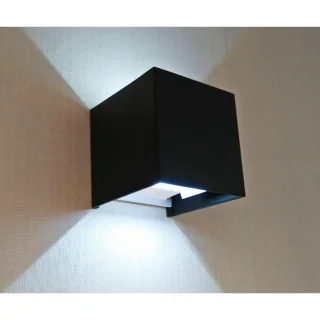 08585,19(4000K) Светильник Куб черный w10*10 h10 Led 6W (4000K) IP65