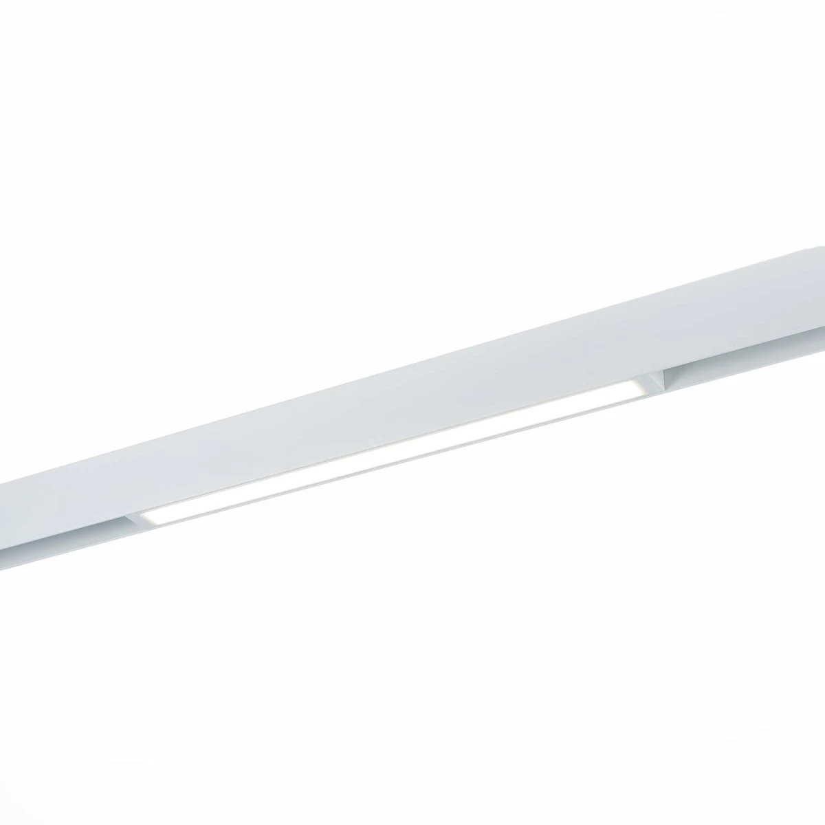 ST657.596.18H Св-к трек. SMART Белый LED 1*18W 2700K-6000K 1 520Lm Ra>90 120 IP20 L410xW25xH41 220V СКАЙЛАЙН 220V